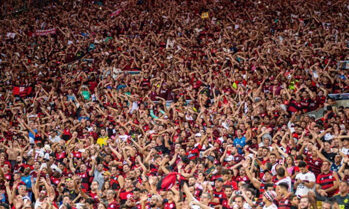 melhor-jogador-do-brasil-desembarcou-para-ser-jogador-do-flamengo-na-libertadores