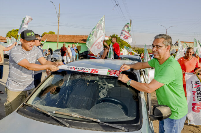 anhanguera:-“e-essa-coligacao-que-sabe-fazer-uma-politica-seria-com-respeito-e-amor-a-homens-e-mulheres”,-diz-marcelo-paiva-durante-promocao-do-1o-adesivaco-de-sua-campanha