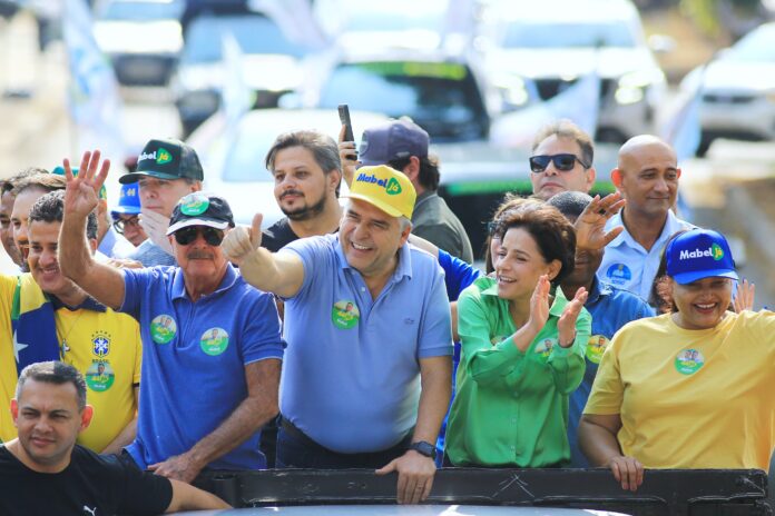 goiania:-“mabel-vai-ser-otimo-prefeito-porque-teve-o-melhor-professor”,-destaca-filha-de-iris-durante-megacarreata