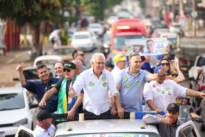 goiania:-em-megacarreata,-caiado-ressalta-que-mabel-conquistou-populacao-por-seu-perfil-de-gestor